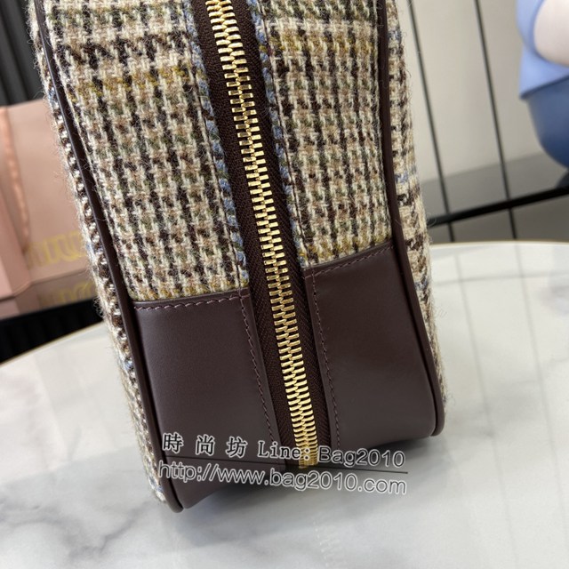miumiu專櫃繆繆最新款原廠羊毛千鳥格公事包 jh2334型號：5bb117，5bb163